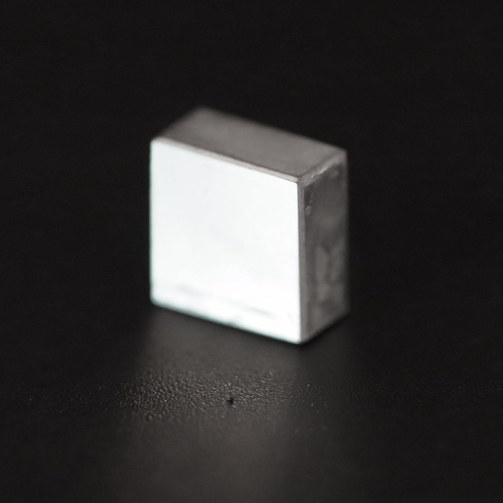 Custom Diffraction Grating – OEM Groove Density, Blaze & Coating